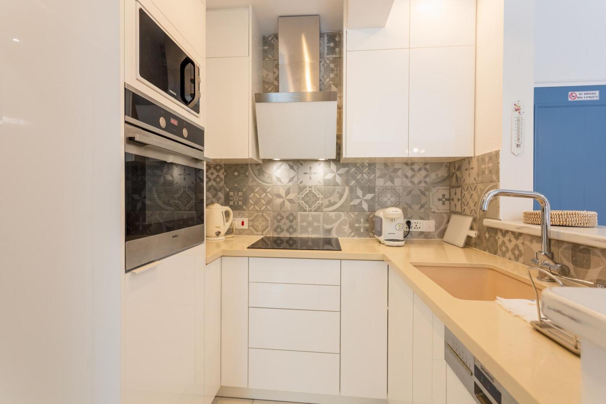 Regina Gardens Lovely Apartment Paphos Bagian luar foto
