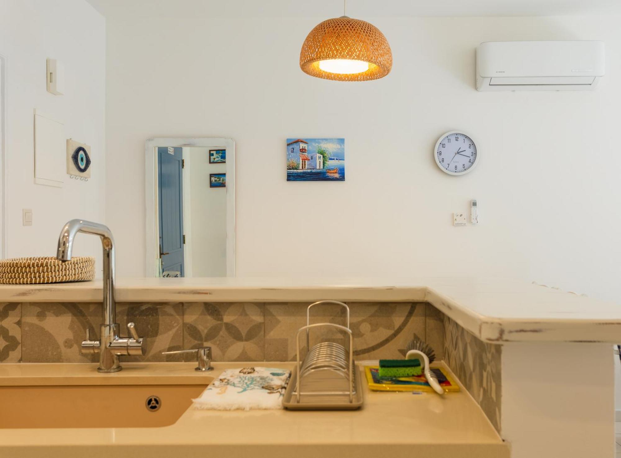 Regina Gardens Lovely Apartment Paphos Bagian luar foto