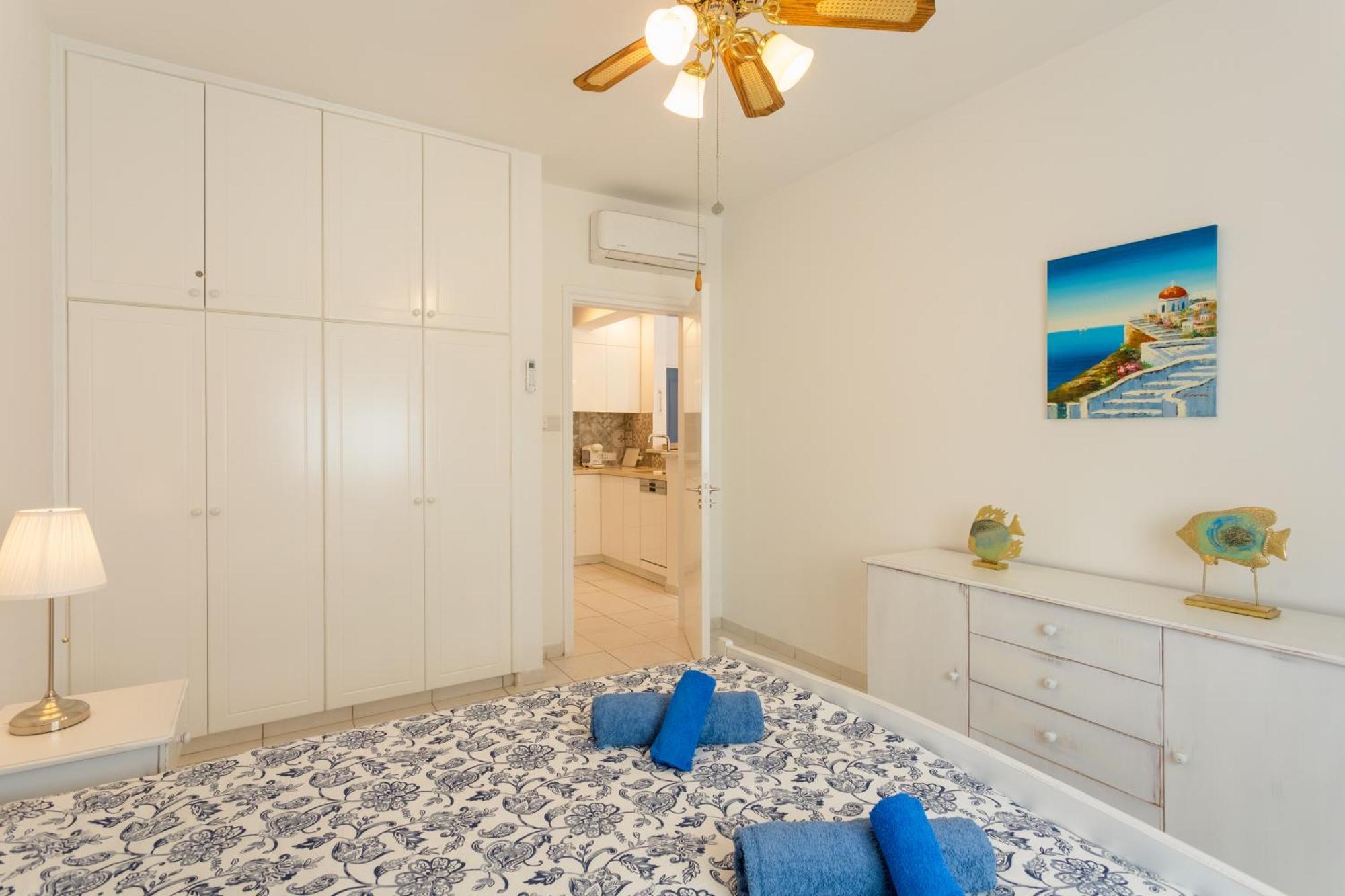 Regina Gardens Lovely Apartment Paphos Bagian luar foto